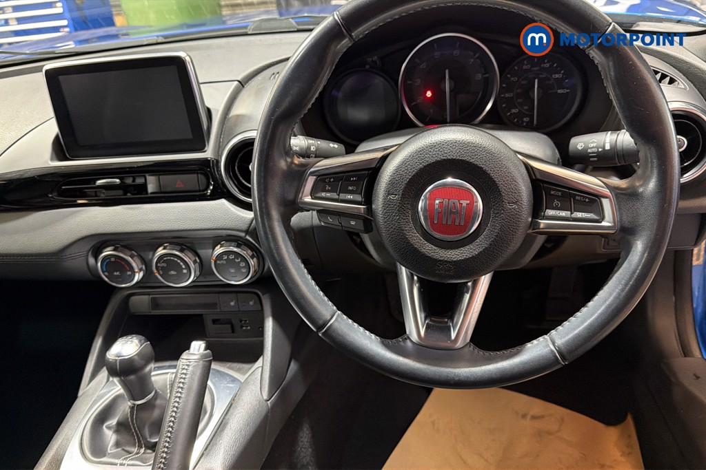 Fiat 124 Spider Lusso Plus Manual Petrol Convertible - Stock Number (1635411) - 2nd supplementary image