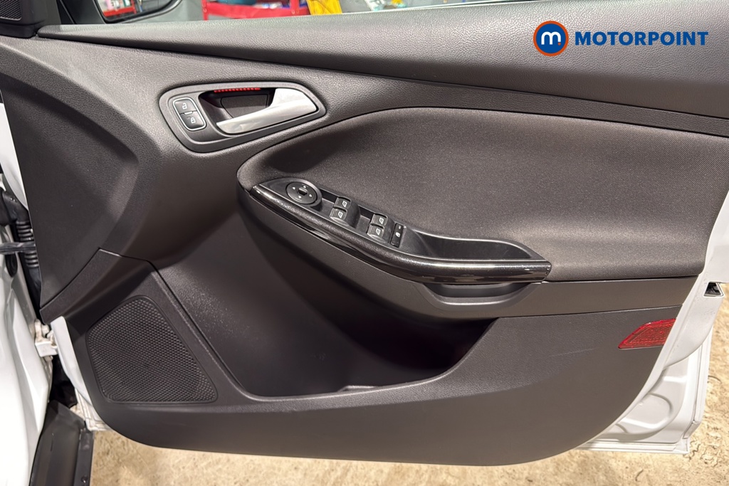 Ford Focus Titanium Manual Petrol Hatchback - Stock Number (1638832) - 18th supplementary image