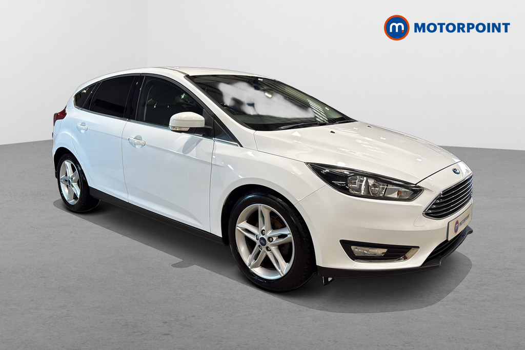 Ford Focus Titanium Manual Petrol Hatchback - Stock Number (1638832) - Drivers side front corner
