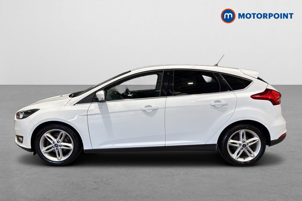 Ford Focus Titanium Manual Petrol Hatchback - Stock Number (1638832) - Drivers side