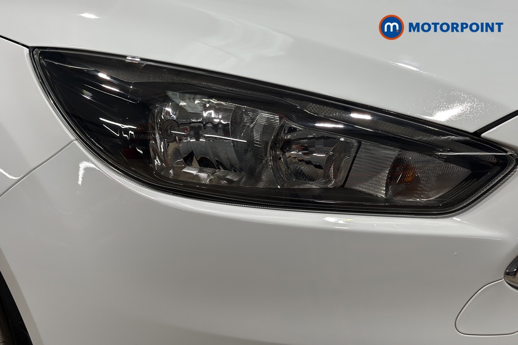 Ford Focus Titanium Manual Petrol Hatchback - Stock Number (1638832) - 42nd supplementary image