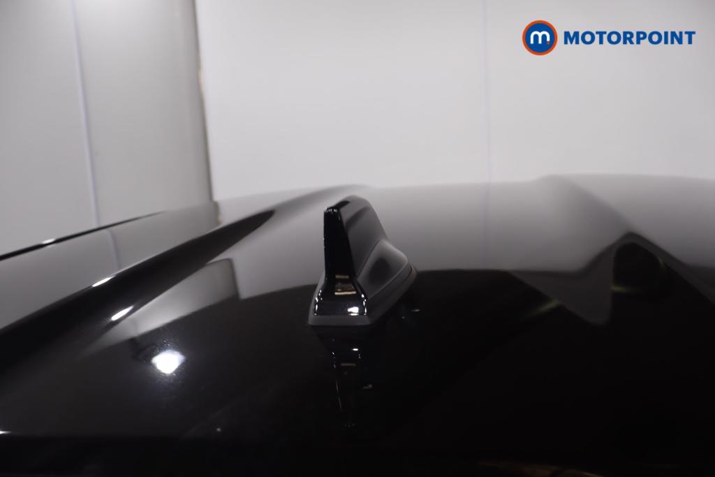 Nissan Juke N-Connecta Manual Petrol SUV - Stock Number (1642360) - 4th supplementary image