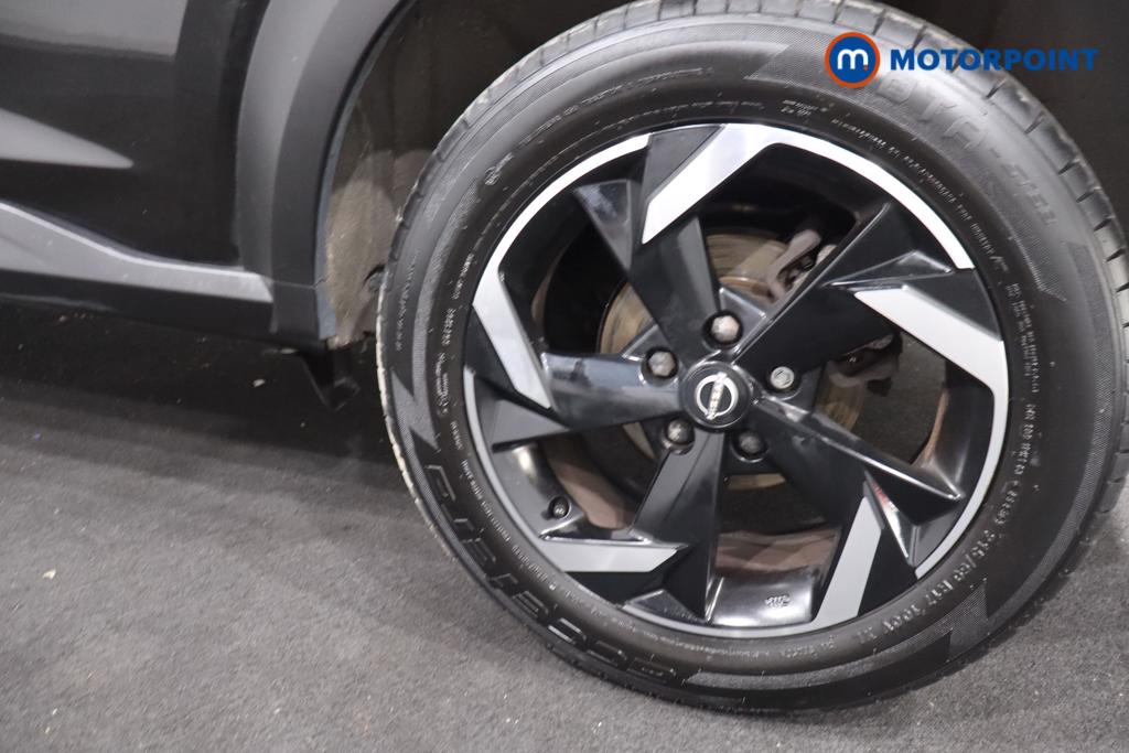 Nissan Juke N-Connecta Manual Petrol SUV - Stock Number (1642360) - 28th supplementary image