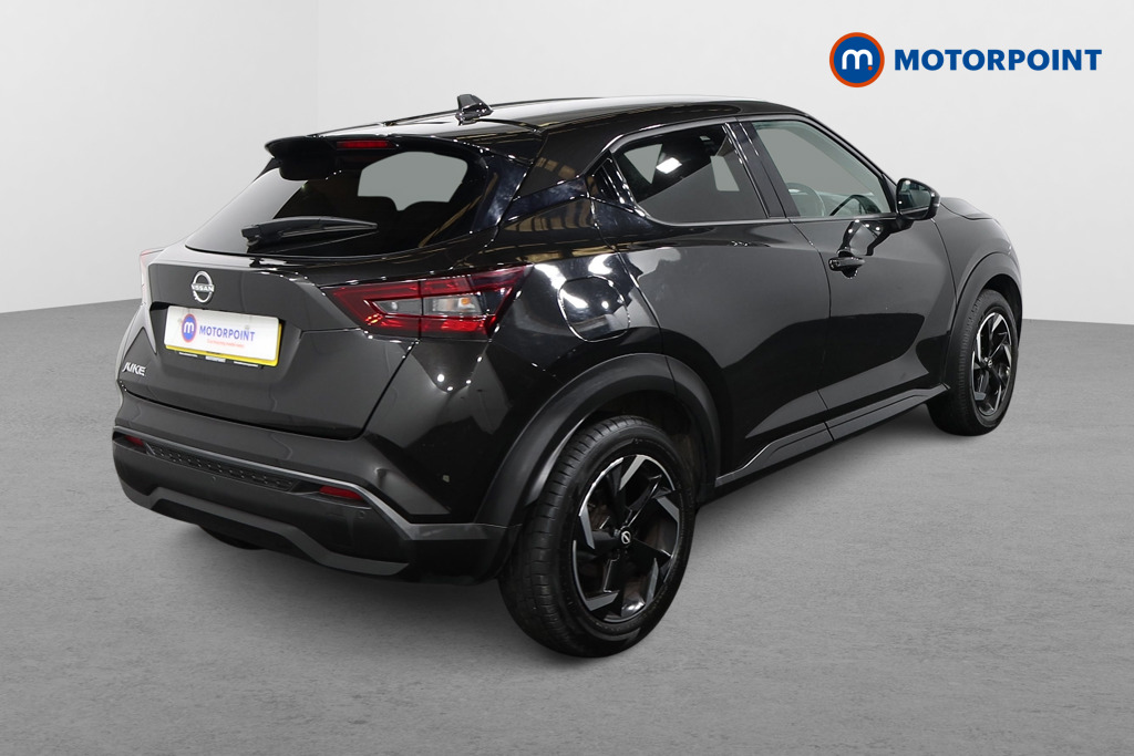Nissan Juke N-Connecta Manual Petrol SUV - Stock Number (1642360) - Drivers side rear corner