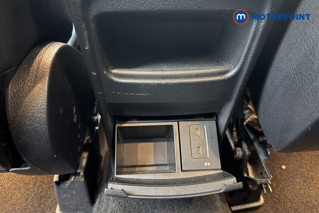 Mercedes-Benz GLB Amg Line Automatic Diesel SUV - Stock Number (1643628) - 13th supplementary image