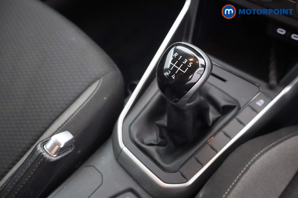 Volkswagen Polo Life Manual Petrol Hatchback - Stock Number (1644267) - 4th supplementary image