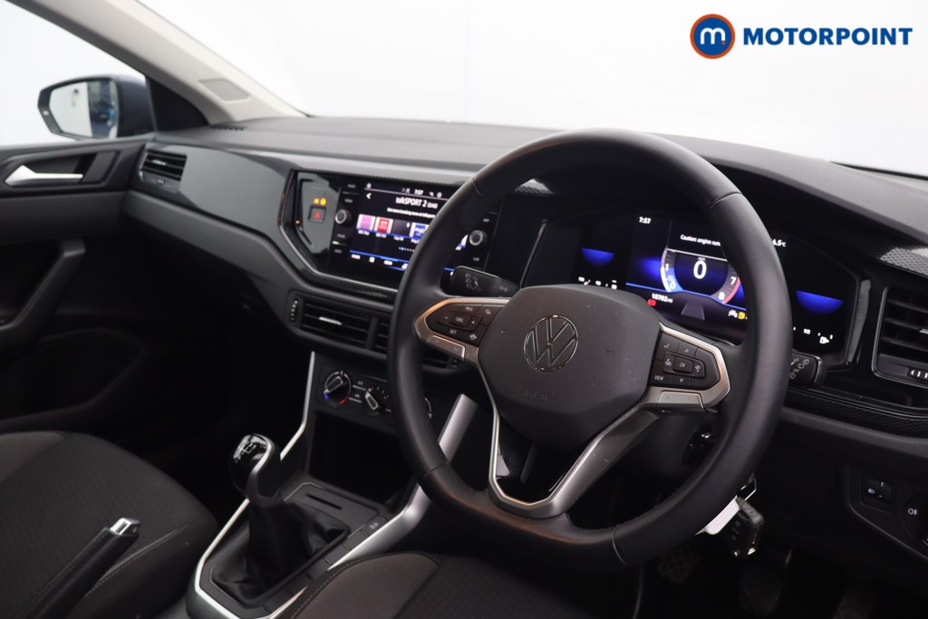 Volkswagen Polo Life Manual Petrol Hatchback - Stock Number (1644267) - 1st supplementary image