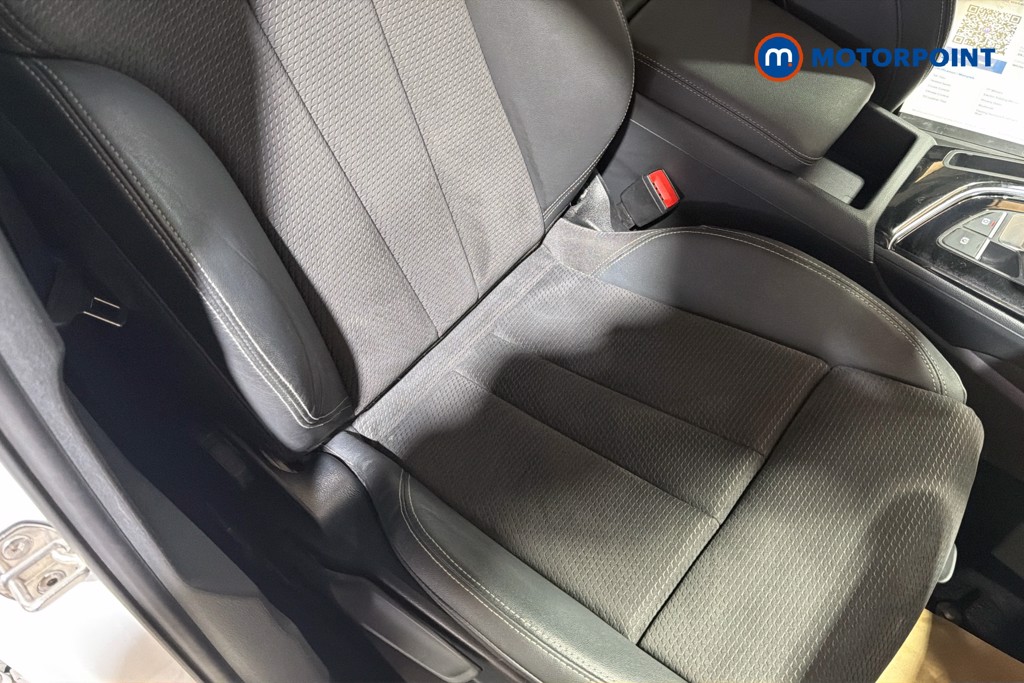 Audi A4 Black Edition Automatic Petrol Estate - Stock Number (1644463) - 22nd supplementary image