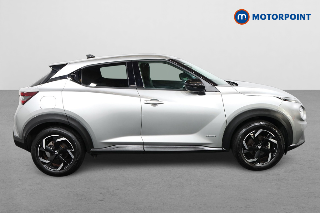 Nissan Juke N-Connecta Automatic Petrol-Electric Hybrid SUV - Stock Number (1644541) - Drivers side