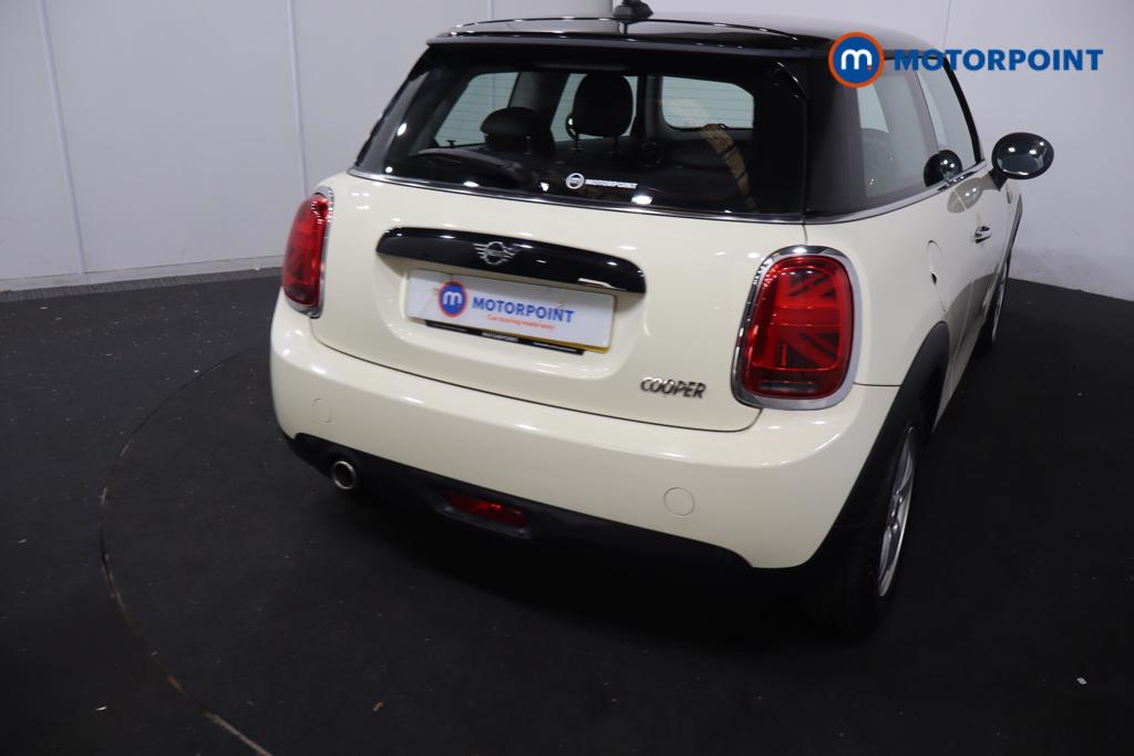 Mini Hatchback Cooper Classic Manual Petrol Hatchback - Stock Number (1645264) - 2nd supplementary image
