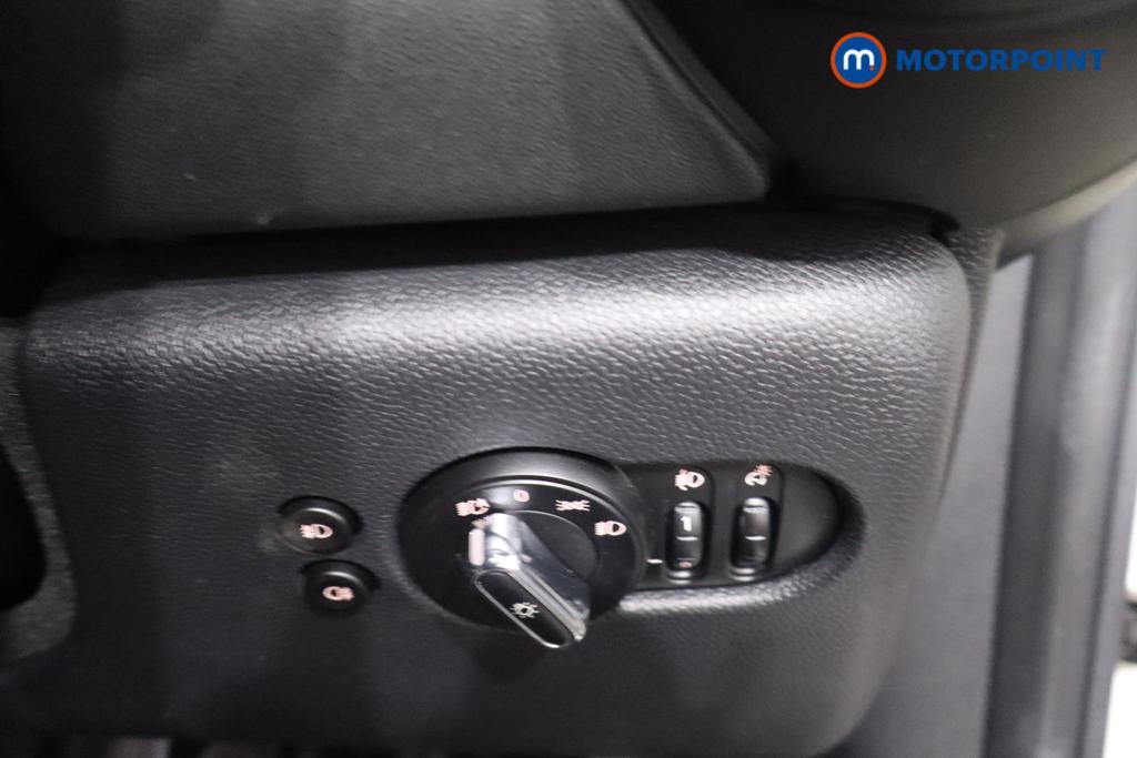 Mini Hatchback Cooper Classic Manual Petrol Hatchback - Stock Number (1645264) - 11th supplementary image
