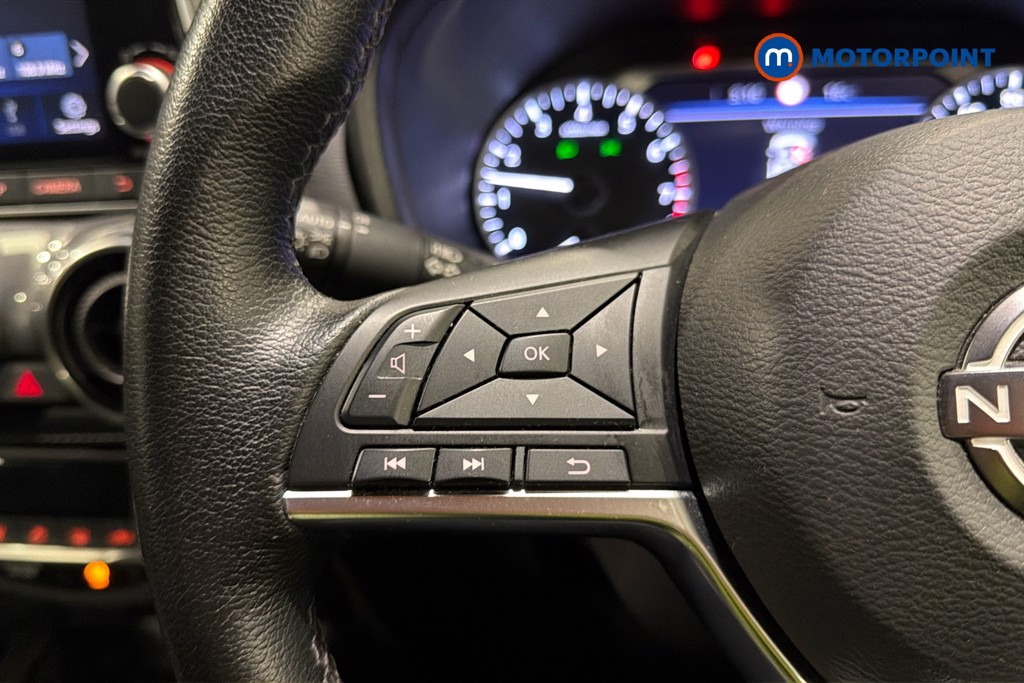 Nissan Juke N-Connecta Manual Petrol SUV - Stock Number (1645350) - 3rd supplementary image