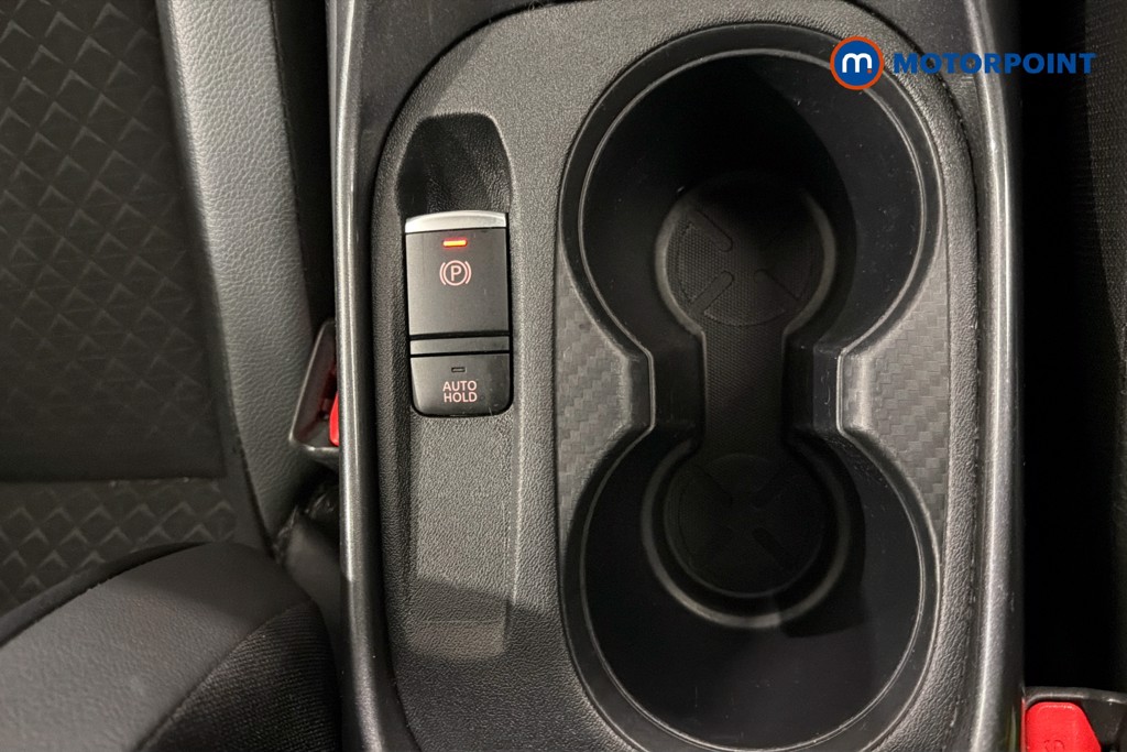 Nissan Juke N-Connecta Manual Petrol SUV - Stock Number (1645350) - 16th supplementary image
