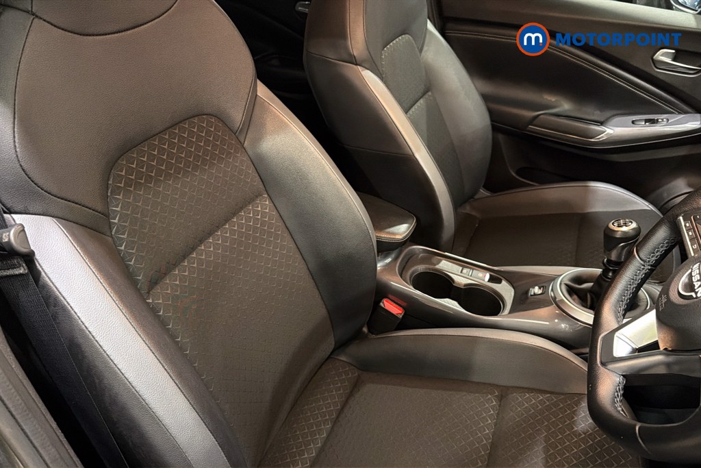 Nissan Juke N-Connecta Manual Petrol SUV - Stock Number (1645350) - 22nd supplementary image