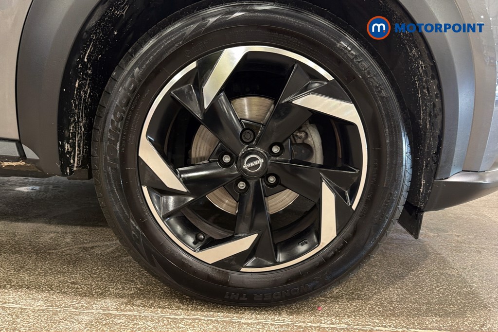 Nissan Juke N-Connecta Manual Petrol SUV - Stock Number (1645350) - 50th supplementary image