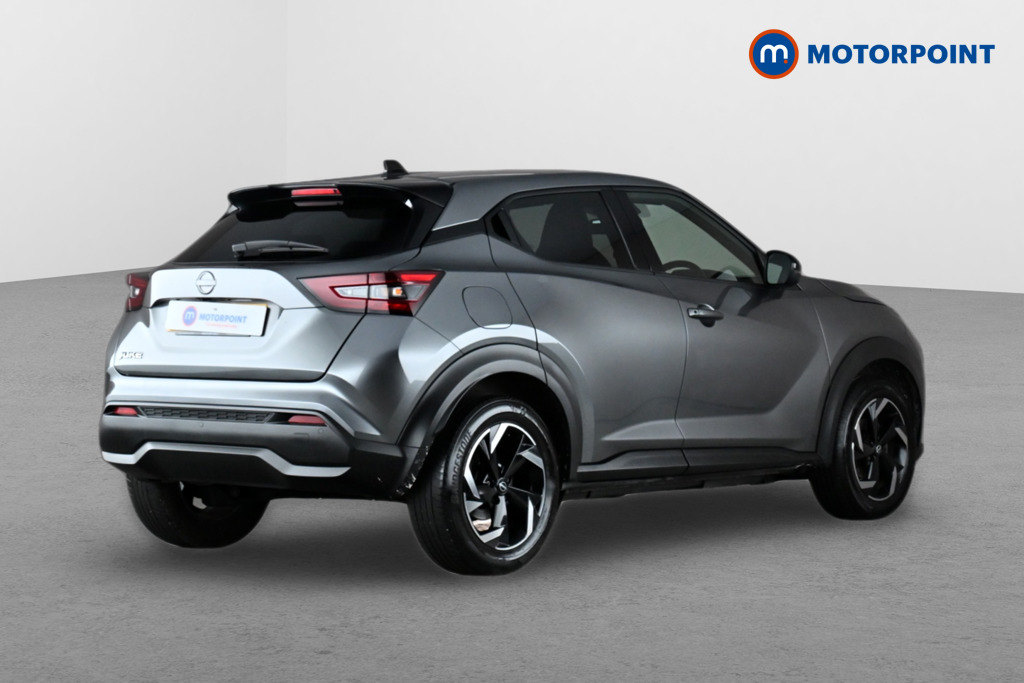 Nissan Juke N-Connecta Manual Petrol SUV - Stock Number (1645350) - Drivers side rear corner