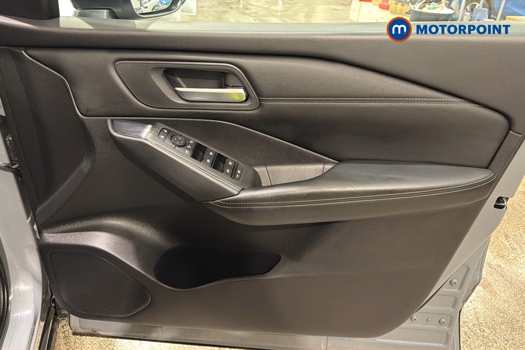 Nissan Qashqai Acenta Premium Manual Petrol SUV - Stock Number (1645908) - 19th supplementary image