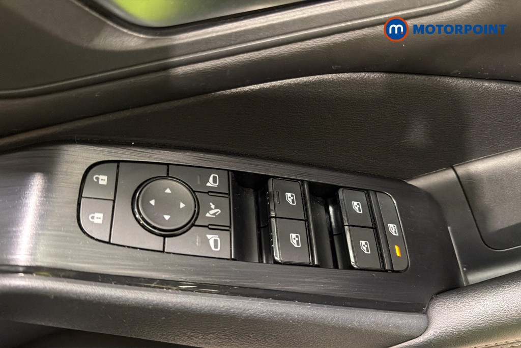 Nissan Qashqai Acenta Premium Manual Petrol SUV - Stock Number (1645908) - 20th supplementary image
