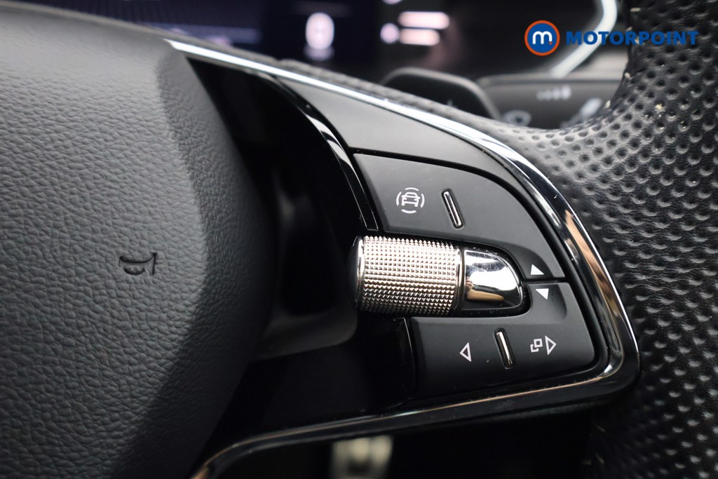 Skoda Superb Sport Line Plus Automatic Petrol Plug-In Hybrid Hatchback - Stock Number (1645909) - 3rd supplementary image