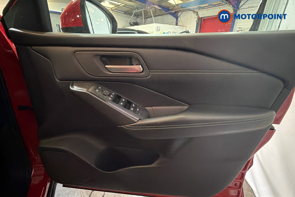 Nissan Qashqai Acenta Premium Manual Petrol SUV - Stock Number (1646005) - 19th supplementary image