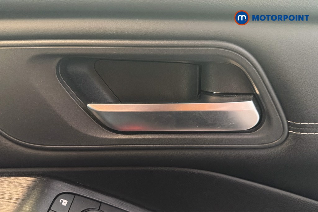 Nissan Qashqai Acenta Premium Manual Petrol SUV - Stock Number (1646005) - 42nd supplementary image
