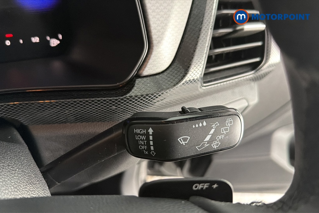Volkswagen T-Cross Life Automatic Petrol SUV - Stock Number (1646612) - 6th supplementary image
