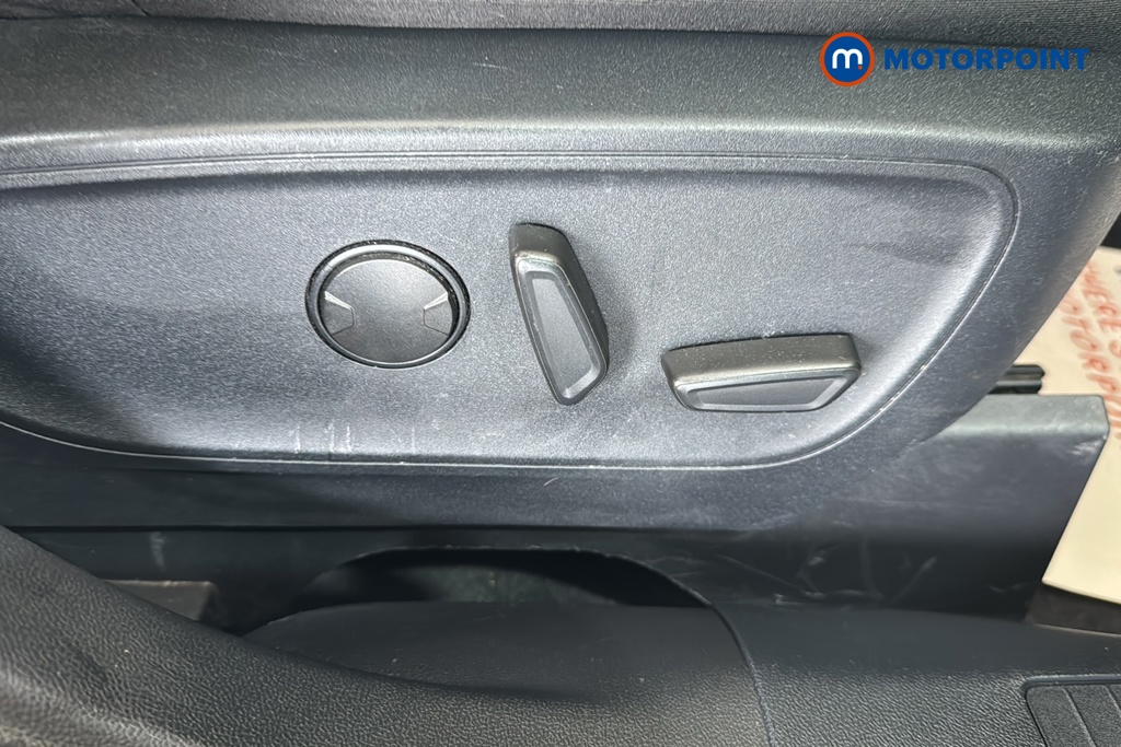 Ford Kuga Titanium Edition Manual Diesel SUV - Stock Number (1646660) - 23rd supplementary image