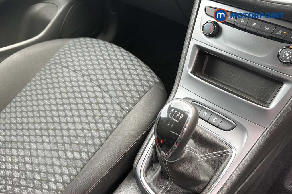 Vauxhall Astra Tech Line Nav Manual Petrol Hatchback - Stock Number (1647892) - 15th supplementary image