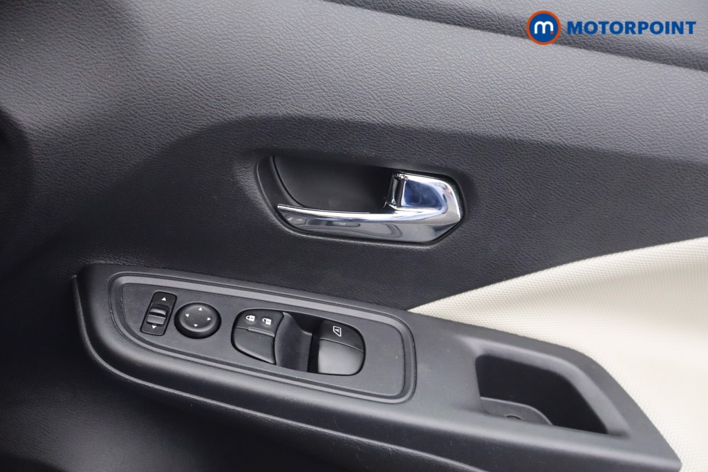 Nissan Micra Acenta Manual Petrol Hatchback - Stock Number (1648462) - 9th supplementary image