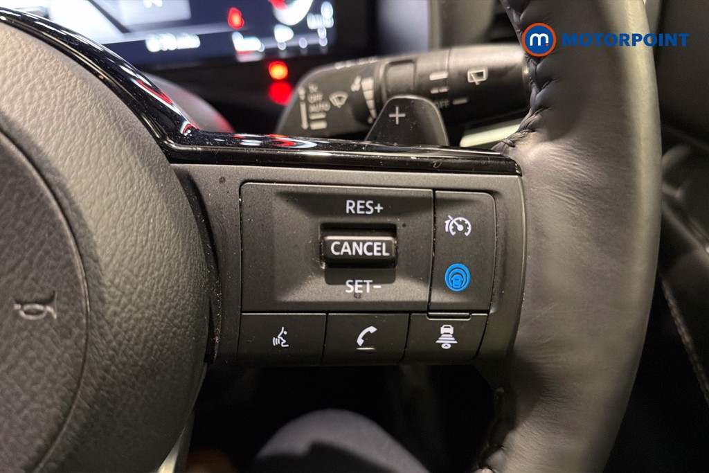 Nissan Qashqai Premiere Edition Automatic Petrol SUV - Stock Number (1648595) - 4th supplementary image