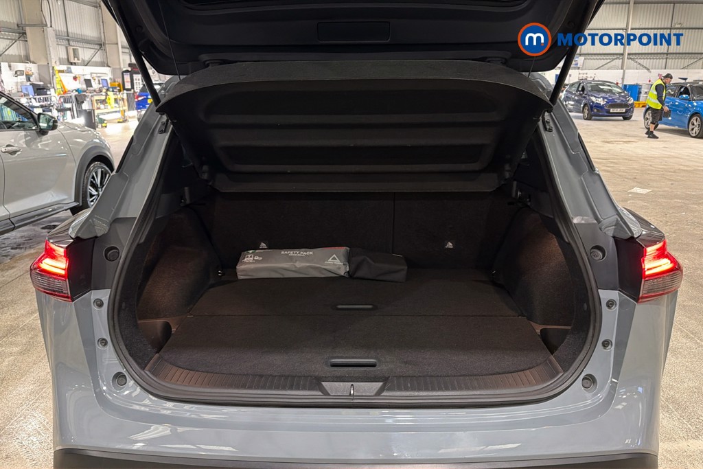 Nissan Qashqai Premiere Edition Automatic Petrol SUV - Stock Number (1648595) - 33rd supplementary image