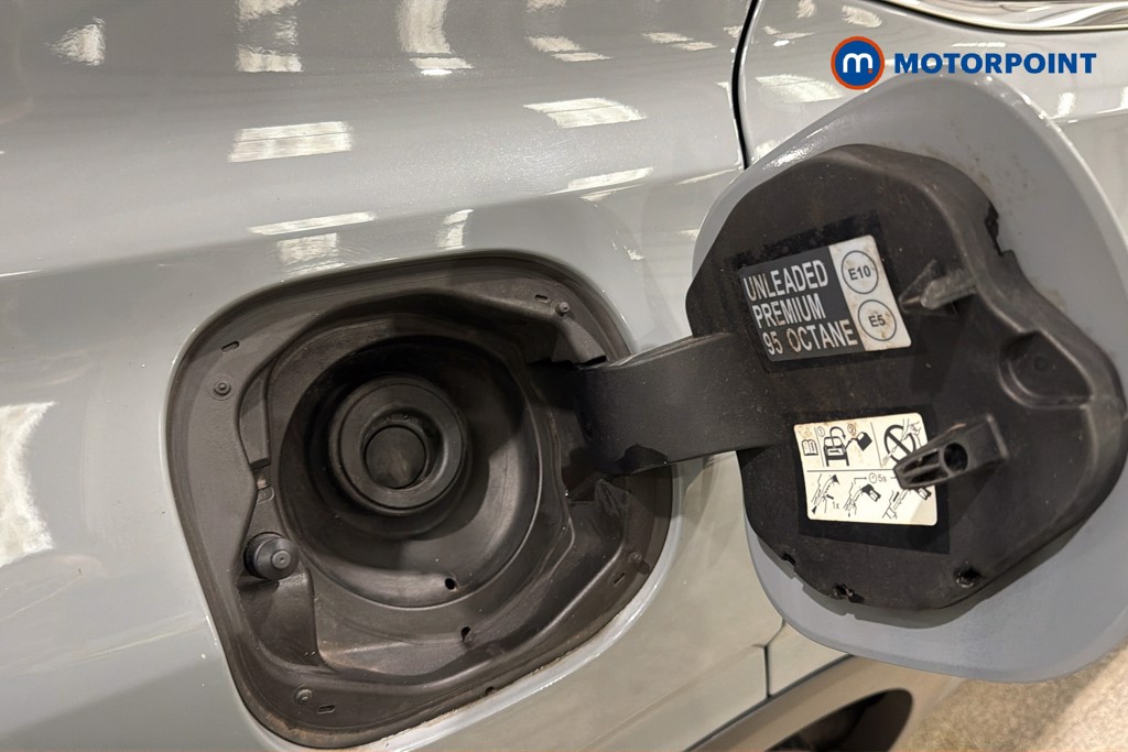Nissan Qashqai Premiere Edition Automatic Petrol SUV - Stock Number (1648595) - 41st supplementary image