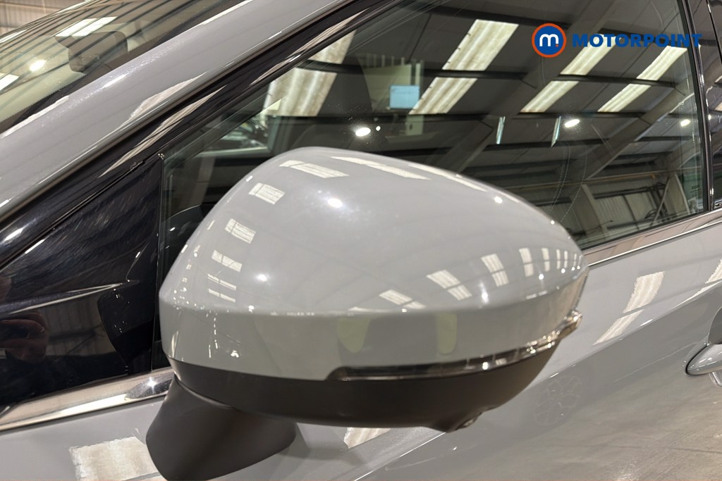 Nissan Qashqai Premiere Edition Automatic Petrol SUV - Stock Number (1648595) - 43rd supplementary image