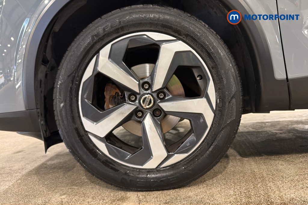 Nissan Qashqai Premiere Edition Automatic Petrol SUV - Stock Number (1648595) - 47th supplementary image