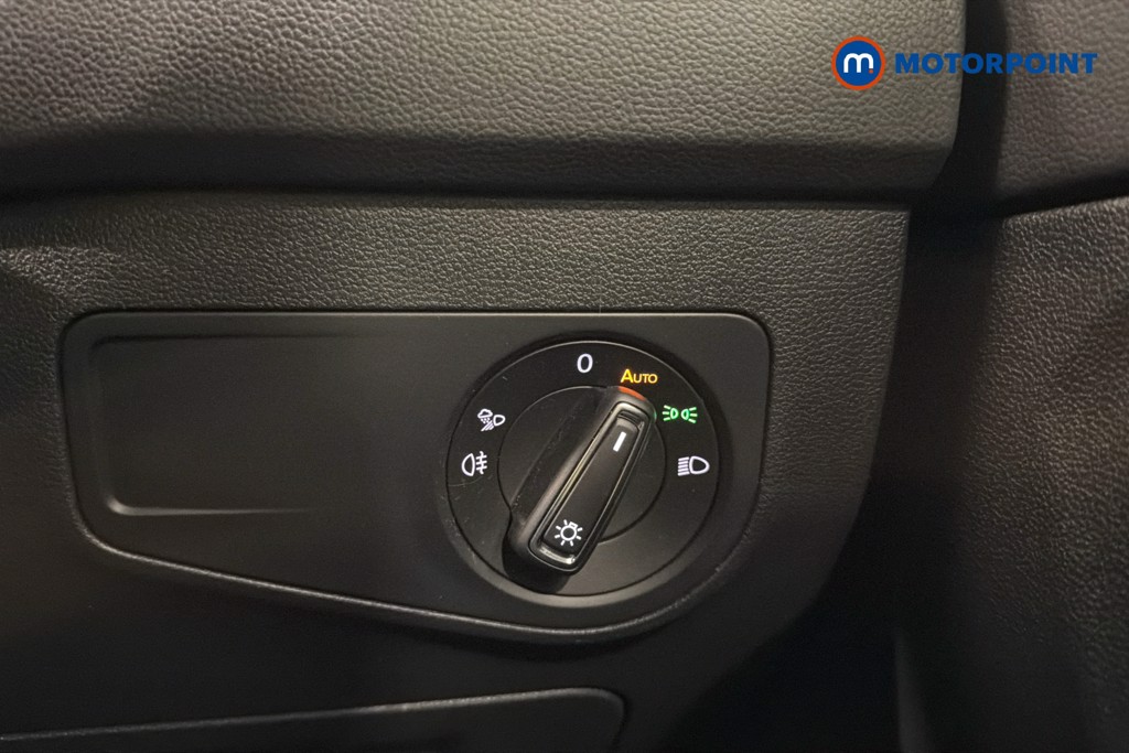 Volkswagen Tiguan R-Line Automatic Diesel SUV - Stock Number (1649359) - 18th supplementary image