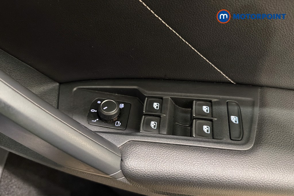 Volkswagen Tiguan R-Line Automatic Diesel SUV - Stock Number (1649359) - 20th supplementary image