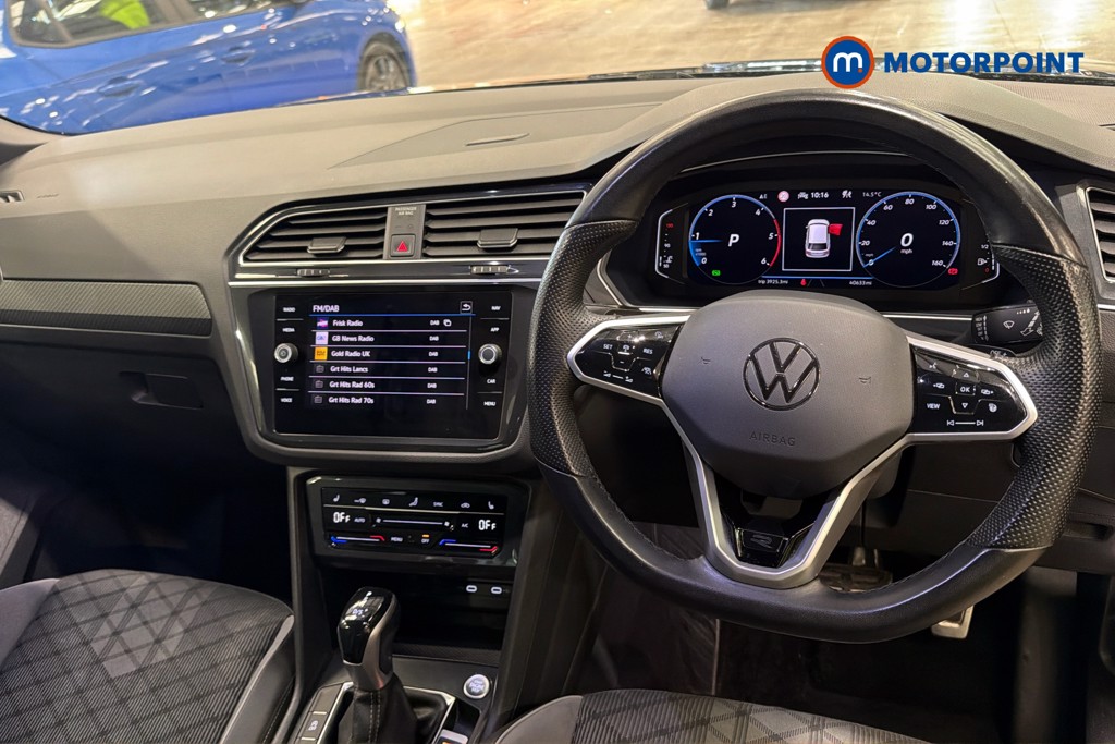Volkswagen Tiguan R-Line Automatic Diesel SUV - Stock Number (1649359) - 1st supplementary image