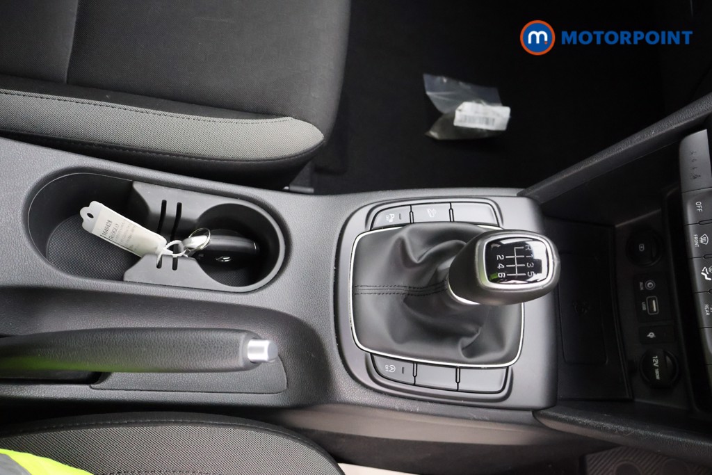 Hyundai Kona Premium Manual Petrol SUV - Stock Number (1649428) - 13th supplementary image