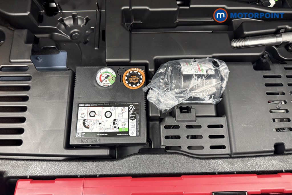 Mercedes-Benz A Class Amg Line Automatic Petrol Hatchback - Stock Number (1649674) - 17th supplementary image