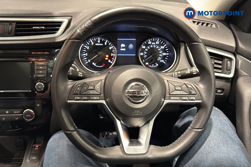 Nissan Qashqai N-Motion Automatic Petrol SUV - Stock Number (1649721) - 2nd supplementary image