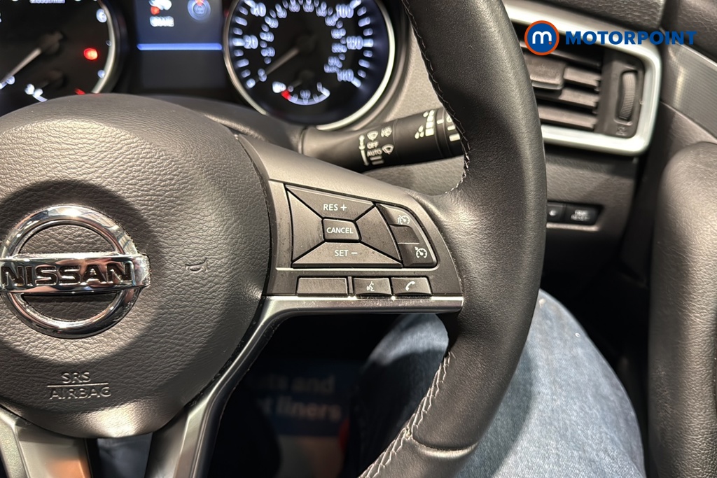 Nissan Qashqai N-Motion Automatic Petrol SUV - Stock Number (1649721) - 3rd supplementary image