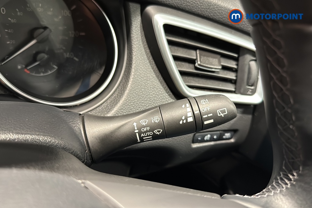 Nissan Qashqai N-Motion Automatic Petrol SUV - Stock Number (1649721) - 6th supplementary image