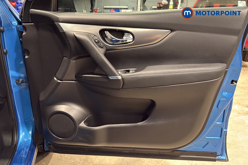 Nissan Qashqai N-Motion Automatic Petrol SUV - Stock Number (1649721) - 18th supplementary image
