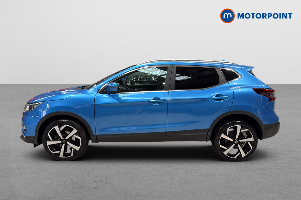 Nissan Qashqai N-Motion Automatic Petrol SUV - Stock Number (1649721) - Drivers side