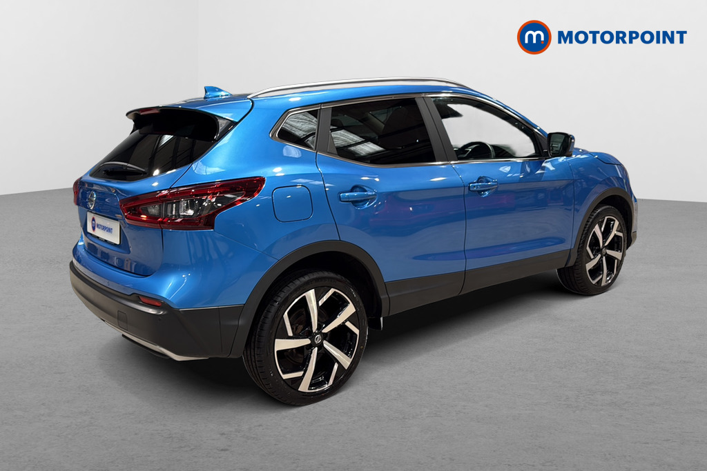 Nissan Qashqai N-Motion Automatic Petrol SUV - Stock Number (1649721) - Passenger side rear corner