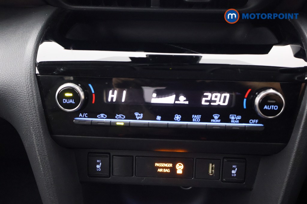 Toyota Yaris Cross Excel Automatic Petrol-Electric Hybrid Estate - Stock Number (1650058) - 8th supplementary image