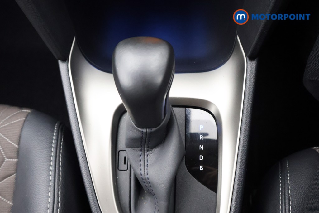 Toyota Yaris Cross Excel Automatic Petrol-Electric Hybrid Estate - Stock Number (1650058) - 9th supplementary image