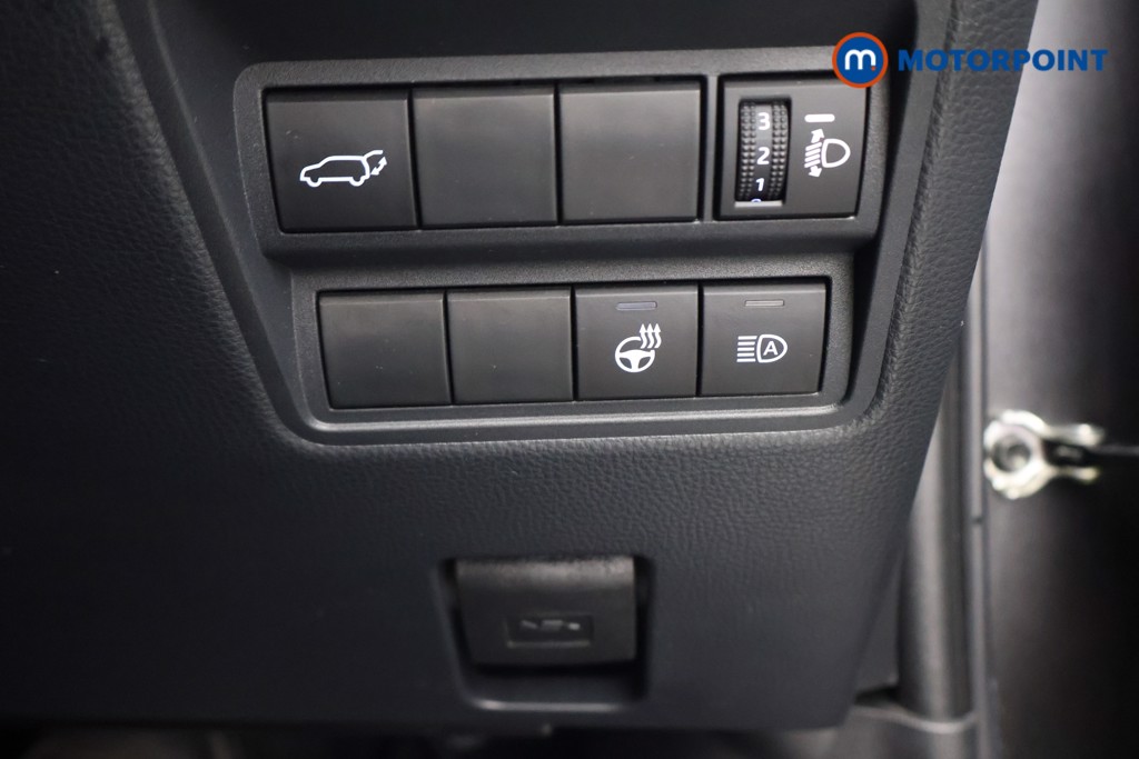 Toyota Yaris Cross Excel Automatic Petrol-Electric Hybrid Estate - Stock Number (1650058) - 11th supplementary image