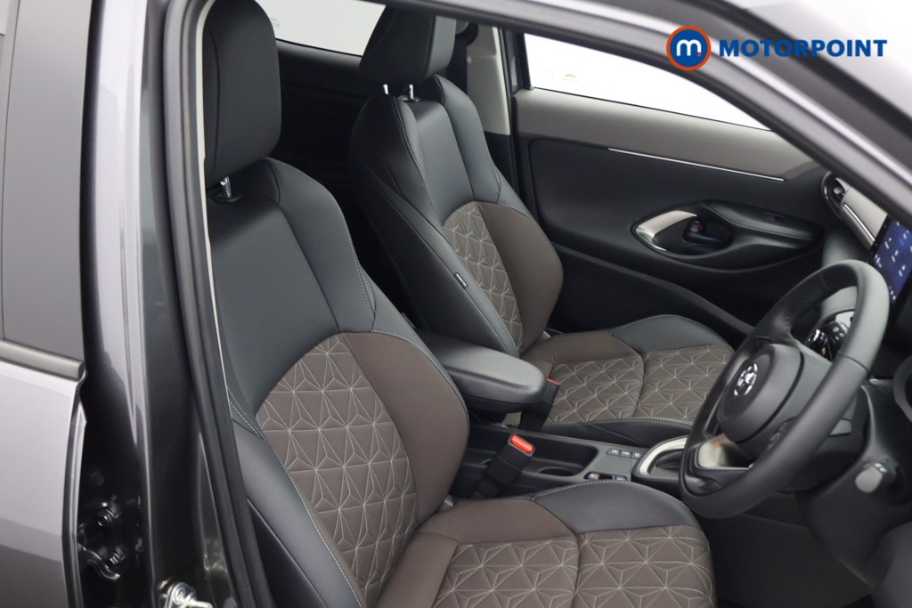 Toyota Yaris Cross Excel Automatic Petrol-Electric Hybrid Estate - Stock Number (1650058) - 16th supplementary image