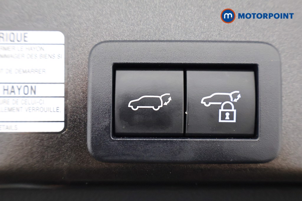 Toyota Yaris Cross Excel Automatic Petrol-Electric Hybrid Estate - Stock Number (1650058) - 19th supplementary image
